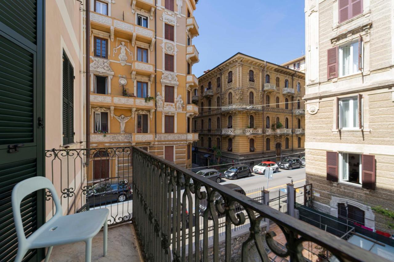 166 - Casa Mosaico, La Spezia Vicino Al Centro Citta Apartment Luaran gambar